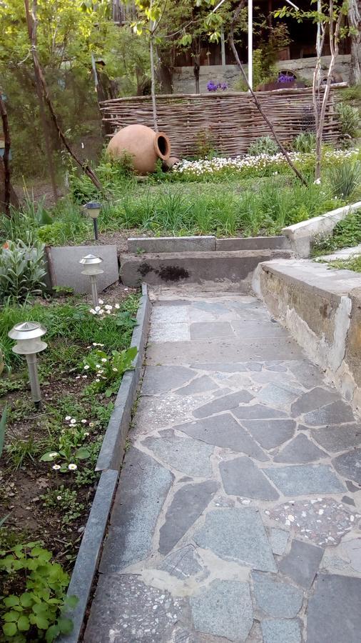 Guest House Khatuna Borjomi Exterior photo